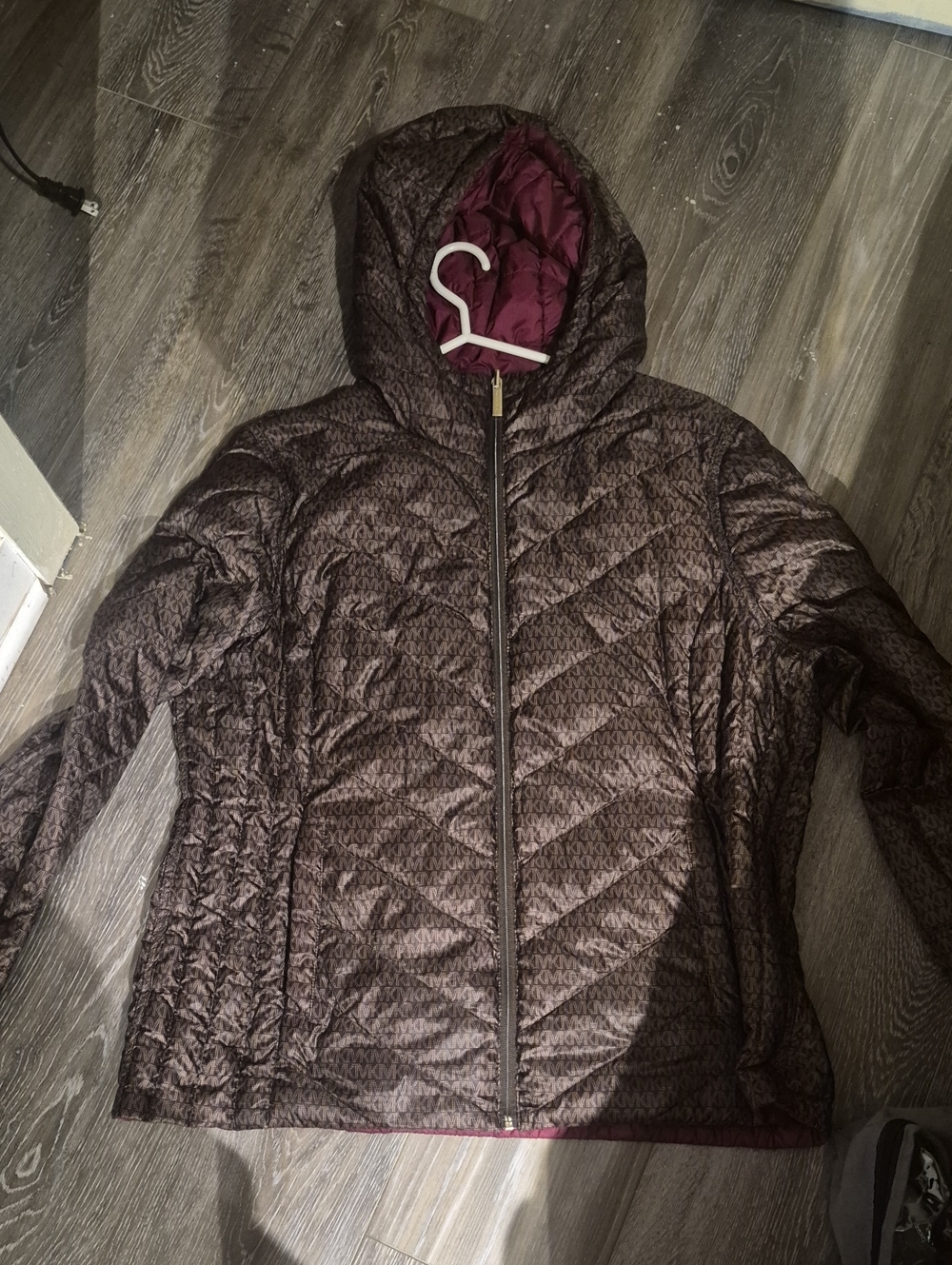 Michael Kors  Reversible Puffer Jacket in Dark Brown with Burgundy Lining
